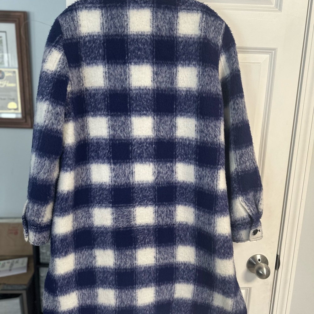 LOFT Purple and White Winter Jacket with Plaid Pattern - Picture 3 of 6
